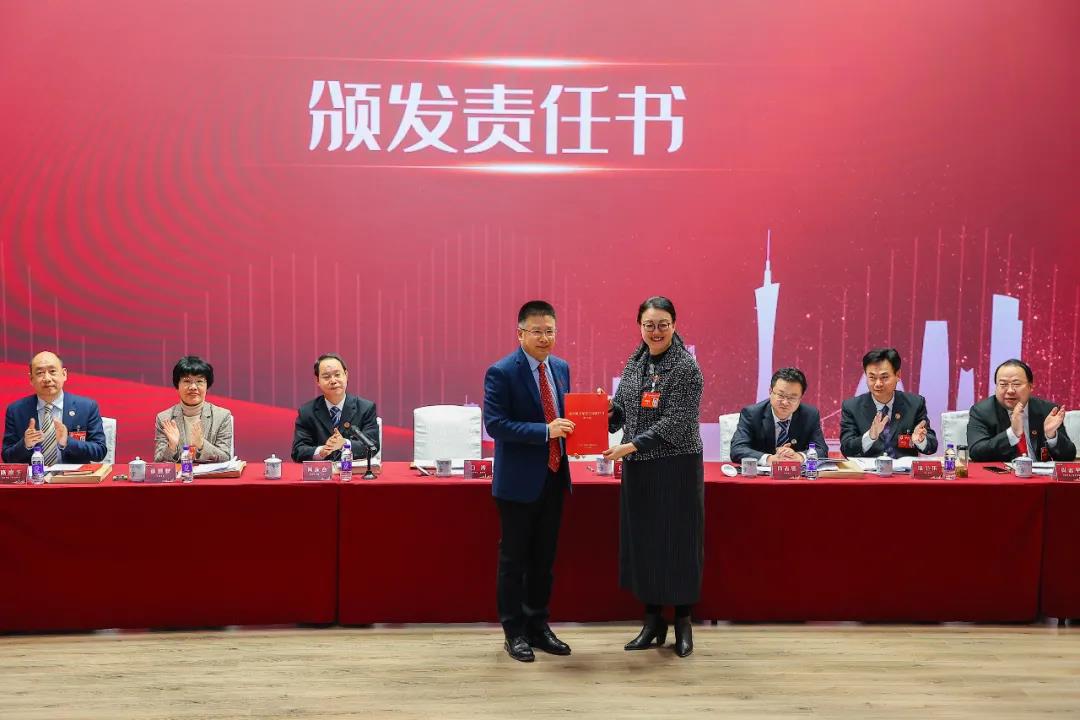 千赢国际·[中国区]有限公司官网
召开2021年工作会议暨一届八次职代会